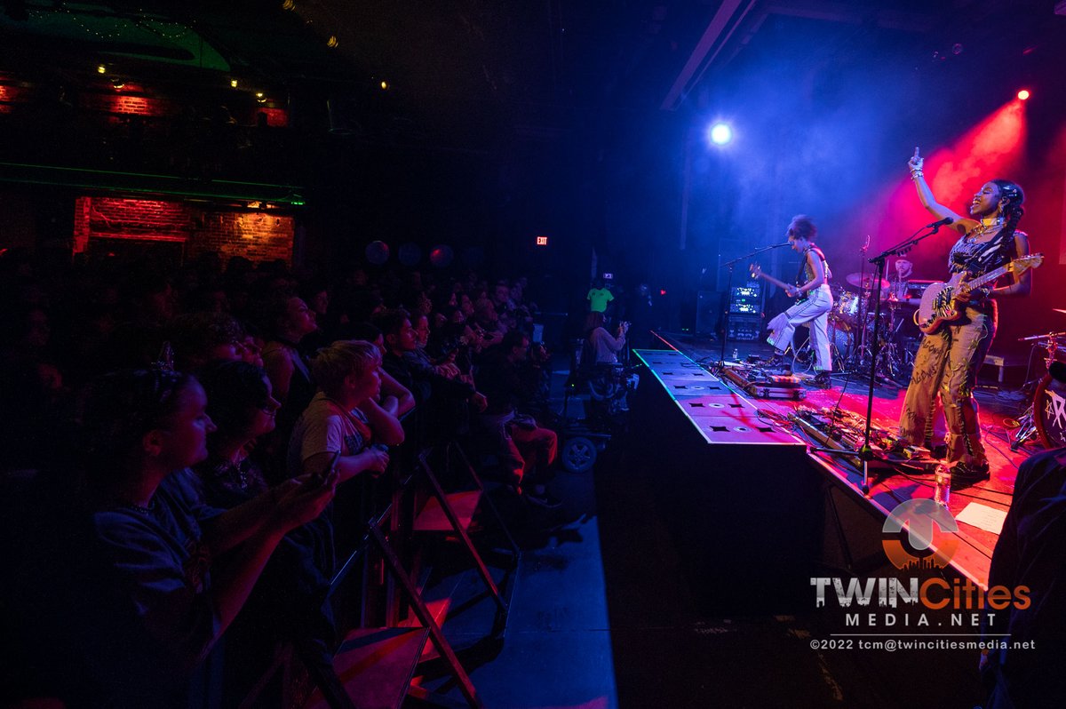 TCMdotnet's tweet image. I almost got blown out of the photo pit by @NovaTwinsMusic at the @VarsityTheater last night. GO......SEE.......THEM!!
bit.ly/3JtUqQp
