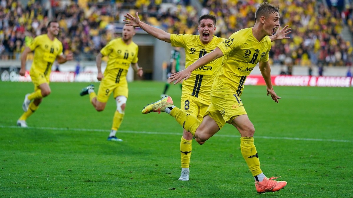 Hnry Stadium tweet media