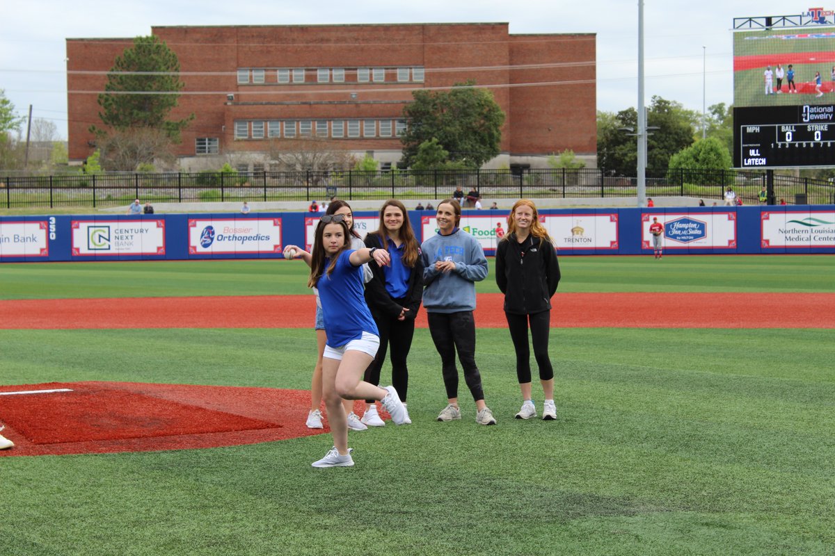 LATechSports's tweet photo. Big thank you to our @SaacLatech representatives for throwing out our first pitch on #NationalStudentAthleteDay ‼️

#EverLoyalBe https://t.co/ItWfc4PUXI