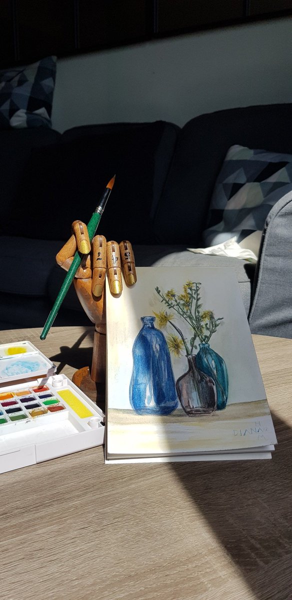 AtelierHam's tweet photo. #watercolorpainting #sakuracolors #womanartist #ArtistOnTwitter #playingwith #watercolor 🤗🎨💗 https://t.co/iLZKTHbgNz
