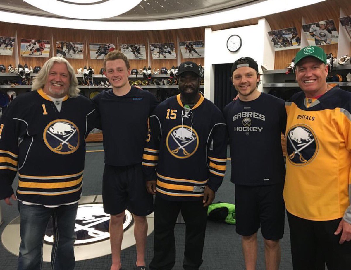 RyanMura's tweet photo. the state of the bills and sabres six years ago https://t.co/SA17N0Qojt