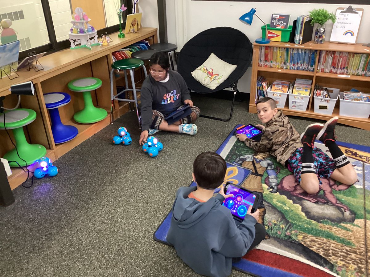 Week one of Team S.T.E.A.M.’s the Battle of the Bots