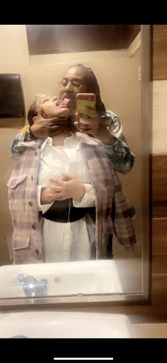 LongwayLiving's tweet photo. Real live be trying to 👅 her down https://t.co/WYBaJIXzAM