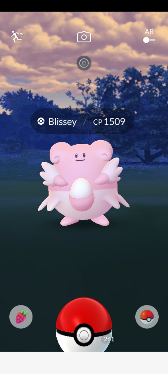 jen_deslauriers's tweet photo. House visitor tonight ๐๐ฅณ #PokemonGO #housespawn https://t.co/zxvbsWIk5H