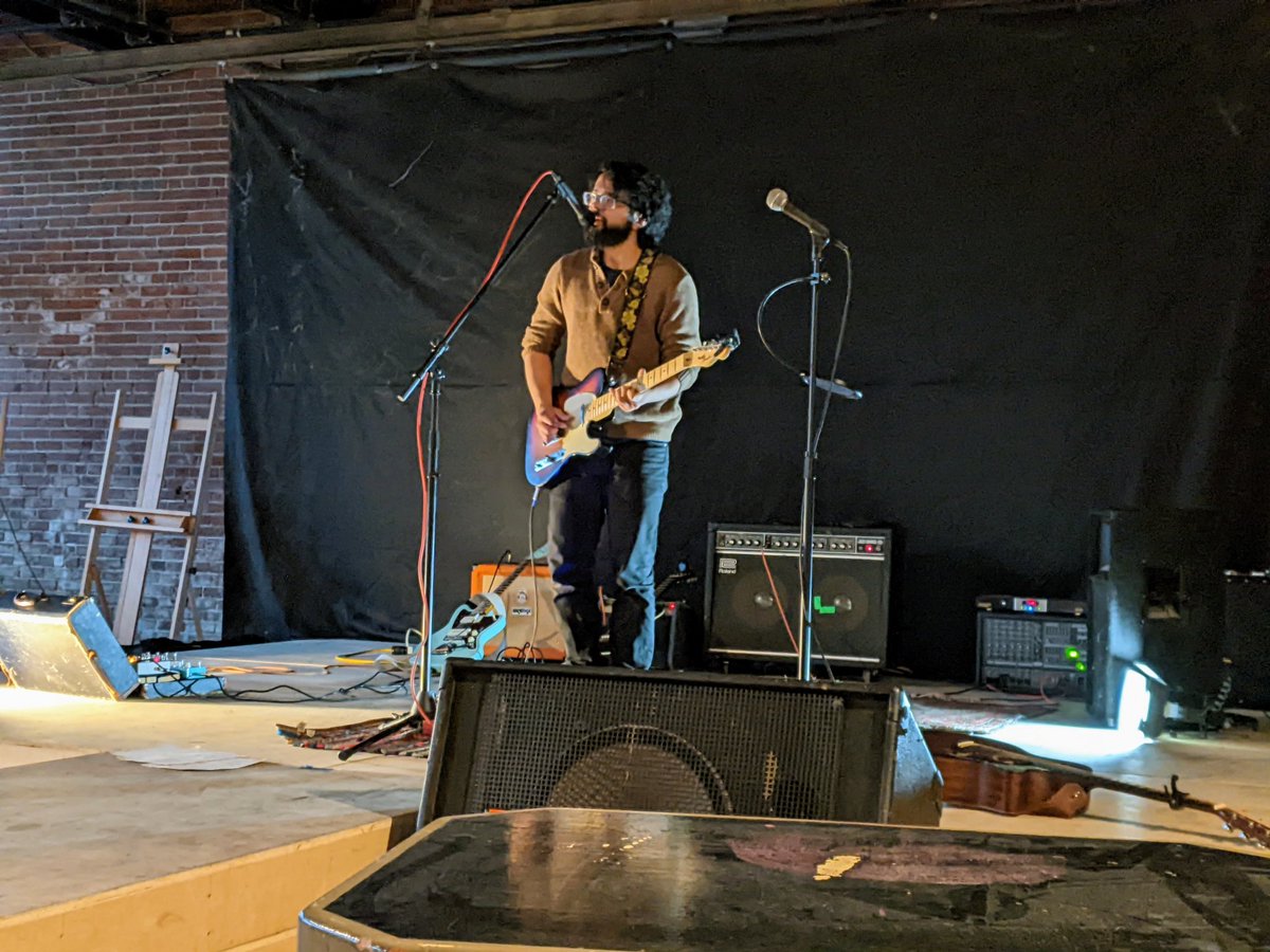 A bunch of members are out tonight for Lexi Weege, JJ Slater, and our very own Jess Royer(!) playing live at 1020 Collective. Oh? You haven't heard of 1020 Collective? Get hip, man. Join us at the next show!