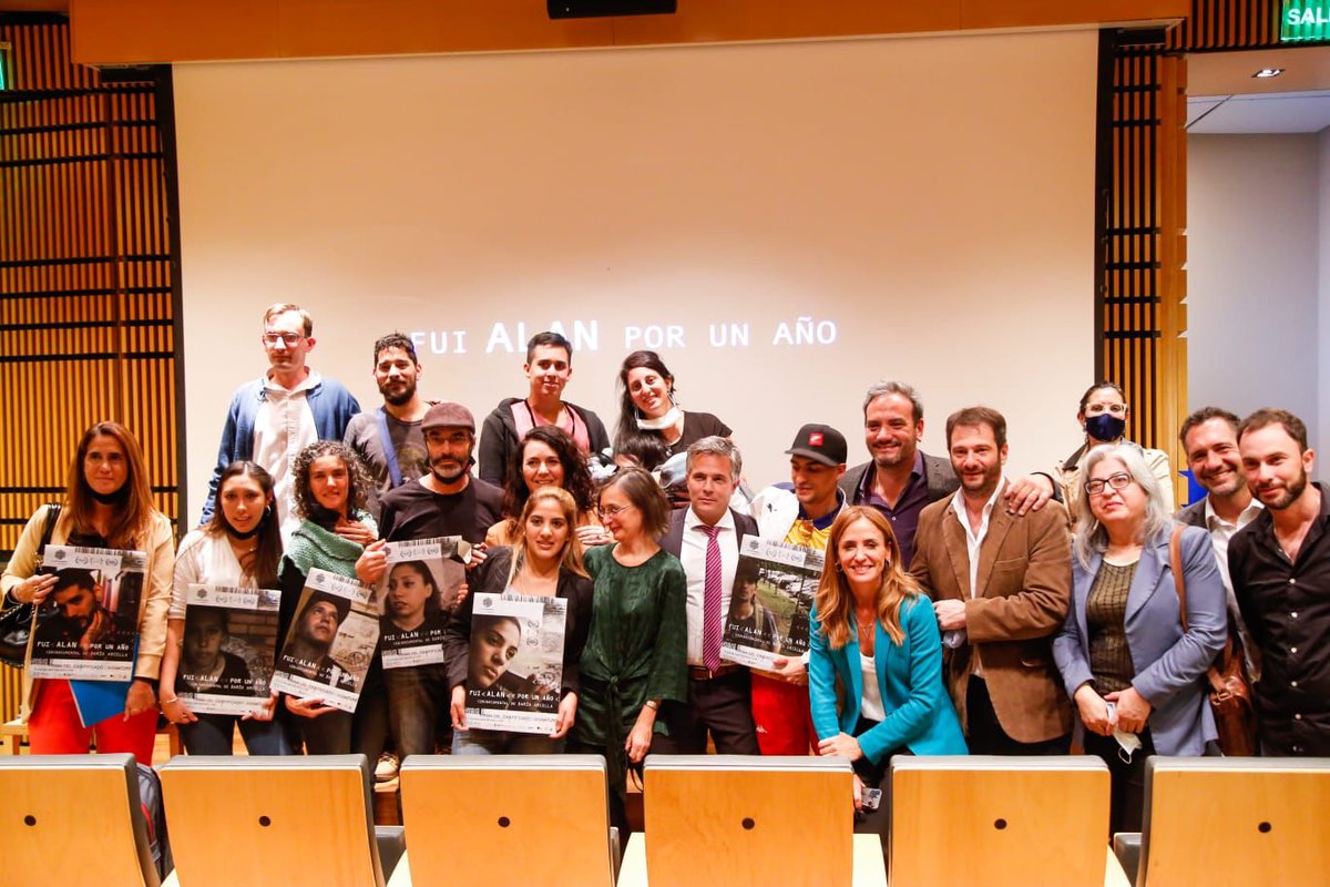 iadepp's tweet photo. Desde @iadepp participamos en la función de preestreno de "Fui Alan por un año", el documental producido por @grupo_documenta e @incaa_argentina. Un testimonio de personas que no fueron registradas al nacer en Argentina, retratado desde la experiencia. (sigue) https://t.co/mh22xq9hPW