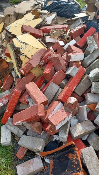 cfax1070's tweet image. Central Saanich police are looking for someone who may recognize these materials...they were illegally dumped on a Central Saanich property sometime Sunday night. #YYJ

File Number: 2022-960
You may report information anonymously to Crime Stoppers or 250-652-4441.