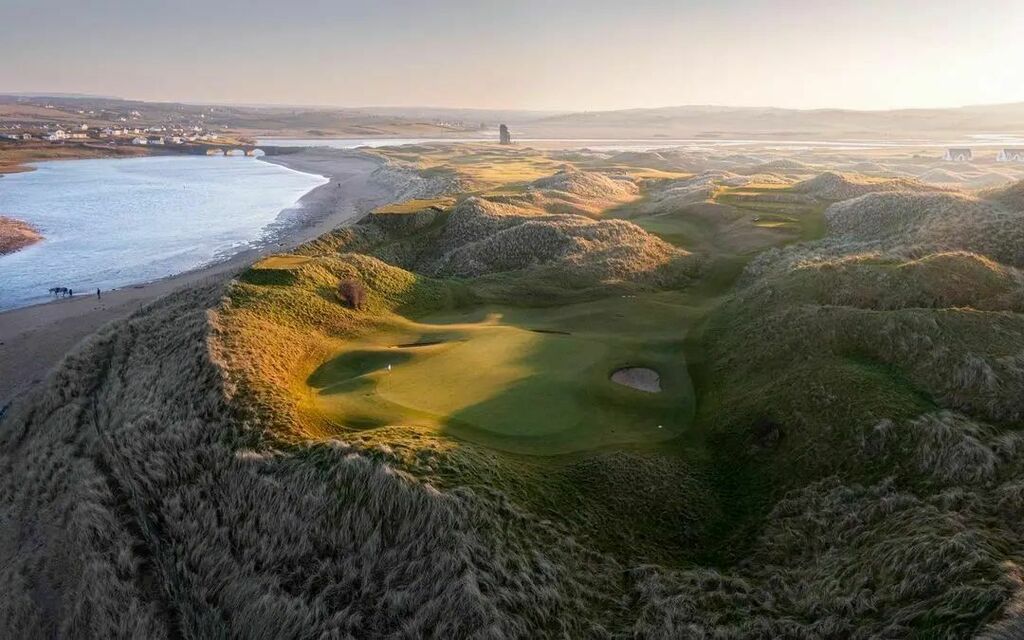 CurranGolf's tweet photo. It may not be Augusta National but it is certainly one of the world's best and an Alister MacKenzie course to boot. Lahinch Golf Club is just one of about half a dozen golf courses in Ireland that Alister MacKenzie played a role in designing. For the next 4 days the world wi… https://t.co/w3j8pI60SZ