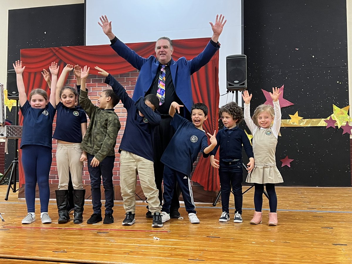 JMBCS_Eagles12's tweet photo. #JMBCS Early Childhood students enjoyed a magic show this afternoon to celebrate #WOYC2022! @BPSEarlyChildhd https://t.co/cJqTHJyIi2