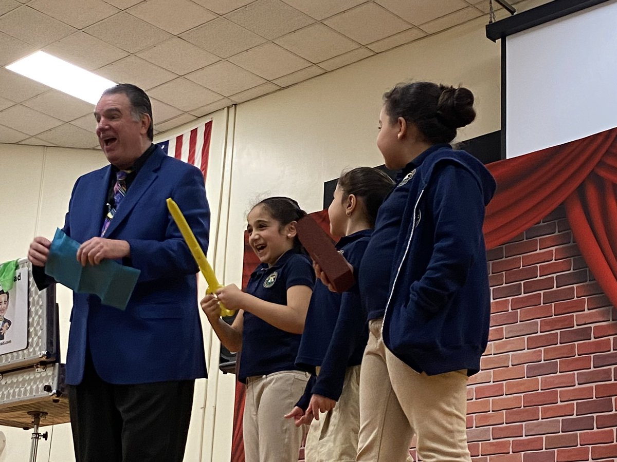 JMBCS_Eagles12's tweet photo. #JMBCS Early Childhood students enjoyed a magic show this afternoon to celebrate #WOYC2022! @BPSEarlyChildhd https://t.co/cJqTHJyIi2