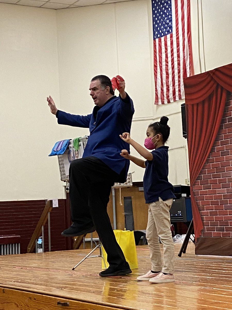 JMBCS_Eagles12's tweet photo. #JMBCS Early Childhood students enjoyed a magic show this afternoon to celebrate #WOYC2022! @BPSEarlyChildhd https://t.co/cJqTHJyIi2