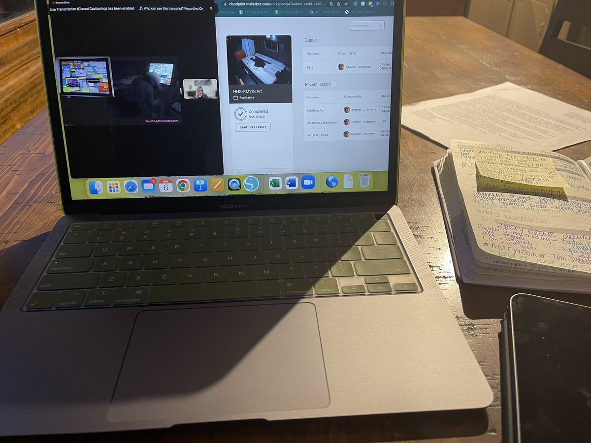 hmccutcheon9's tweet photo. Listening to the amazing @KerryParrishArt now and @timneedles you were great! @makerbot cloud print is awesome as I can send a print at home while learning from the @aetnaea webinar! #artedtech https://t.co/OSvkmYbNTU