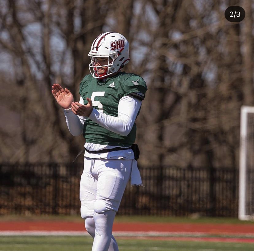 MustangsFBall's tweet photo. 🐎Alumni Watch: Mike Burke @michael_burke35 spring practice at Sacred Heart University @SHU__Football - Let’s Go - 🔥☠️🏈 @MustangsMTHS @MTHSAthBoosters @MorrSussSports @MTHSStampede @dailyrecordspts @MikeGurnis https://t.co/Sfjwn6Gs4g