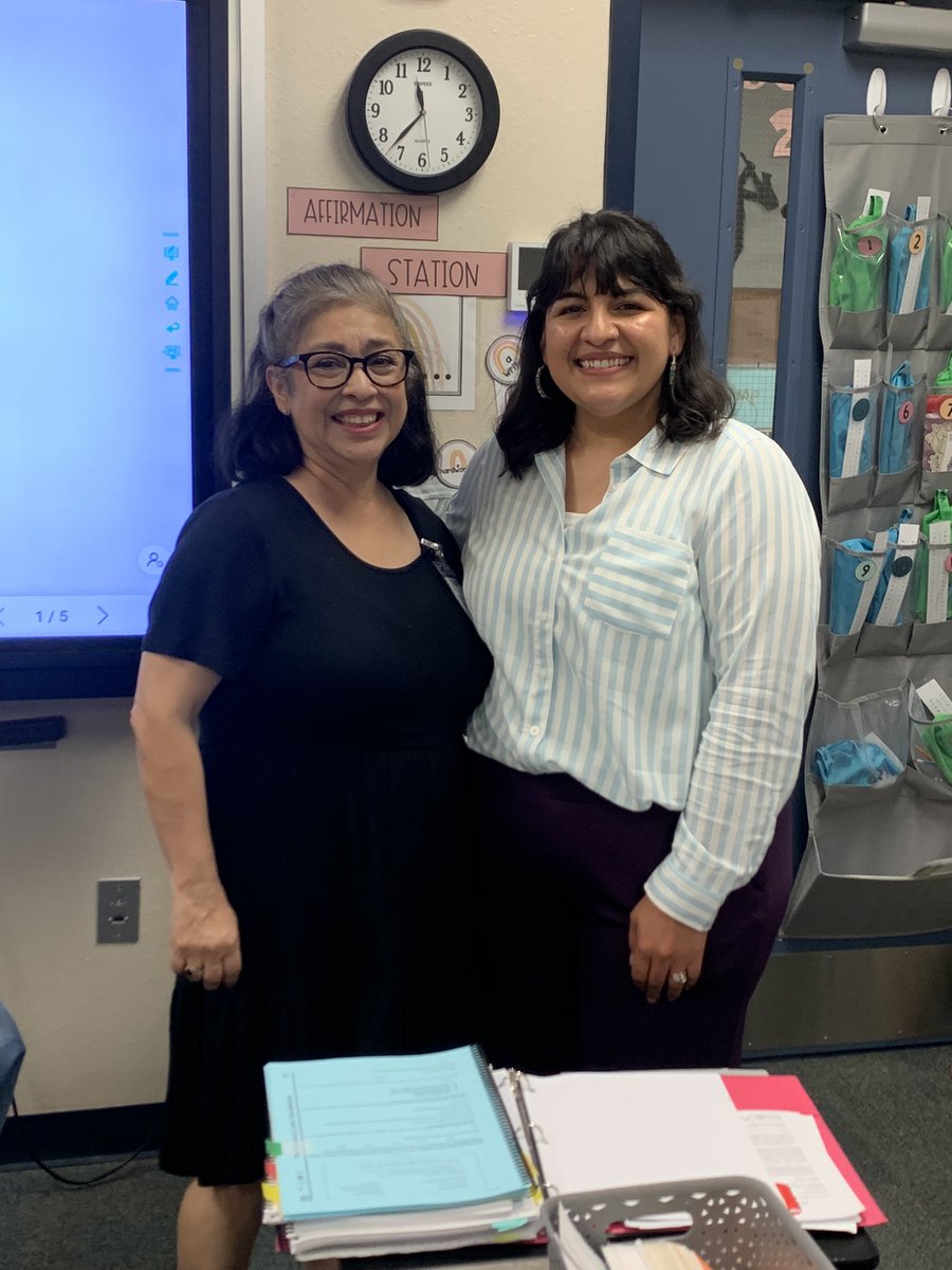 dyslexialdr's tweet photo. Excited to have @Mrs_Zelaya back at @SLExDstars and thankful for a retired interventionist who was able to help us out. #gcisdlit https://t.co/ZV8tQheTML