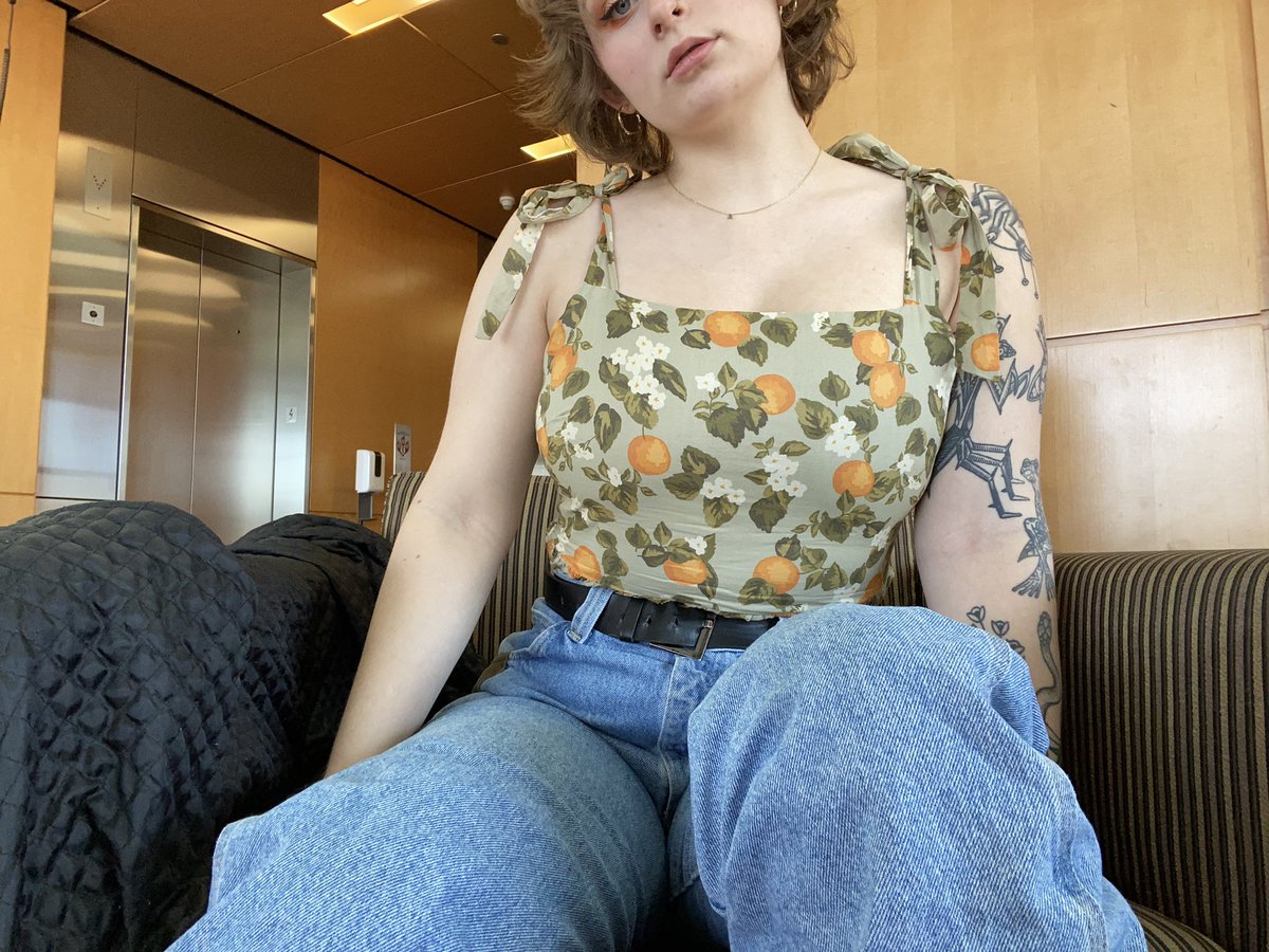 megoobe's tweet photo. obsessed with myself https://t.co/BhKjfBNw2M