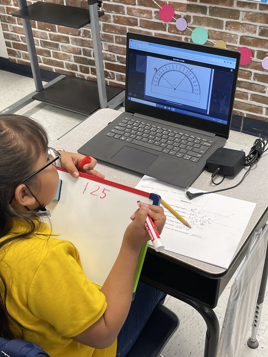 YSwitzer_LCES's tweet photo. Stations, Stations, Stations! My 4th grade Stars leveling up. π€©β€οΈβοΈπ»πβοΈπ« #MeasureAngles #LevelUp #TeamSISD https://t.co/8MHNaLuVpp