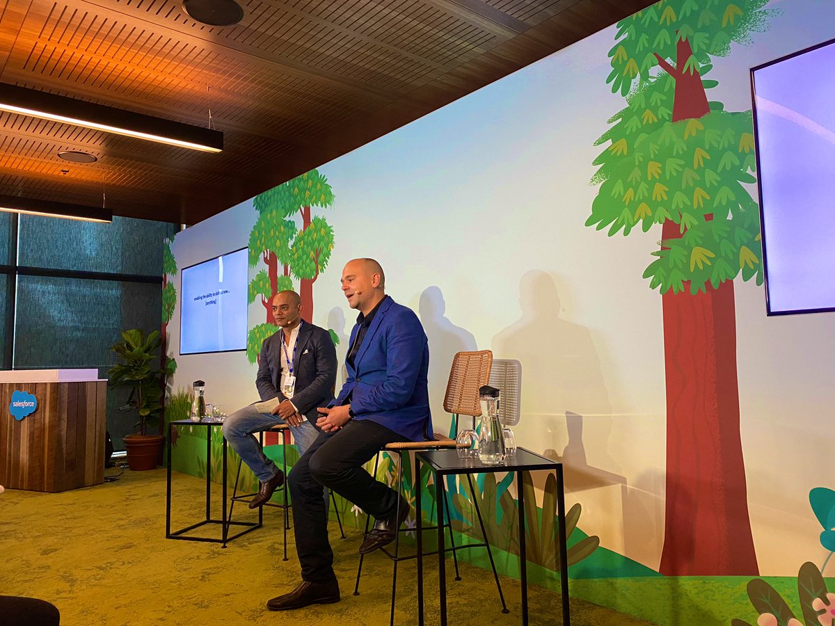 A great session from <a href="/simplyenergy/">Simply Energy</a> that highlighted the importance of the #employeeexperience &amp; the impact it has on the #customerexperience 

#SalesforceTour #digitaltransformation