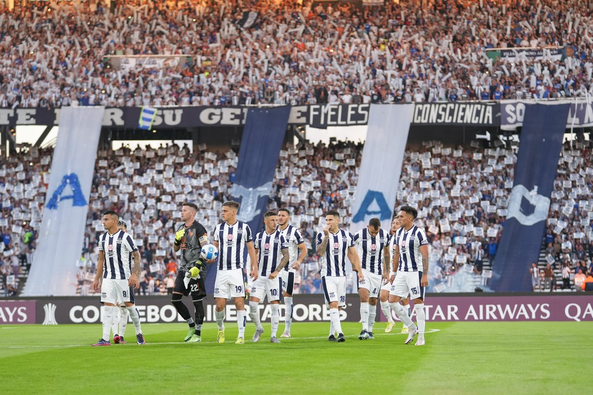 CATalleresdecba's tweet photo. Y DESCONTROLADOOOOOOOOOO NOS FUIMO A BRASIL 🎶✈️ https://t.co/gw6XACiZKk