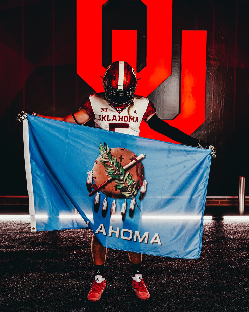 ErikMccarty13's tweet photo. #BoomerSooner ⭕️🙌🏼 https://t.co/DbCUoi4MJw