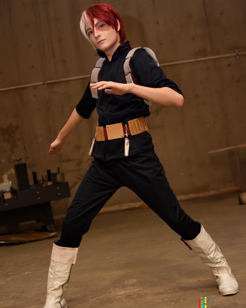 kikecosplayer's tweet photo. Les dejo estas fotitos algo antiguas hahaha 🔥❄️ son del 2017 me parece! espero algún día hacerle un remake al cosplay, porque le hace falta hahaha https://t.co/S3t6RnKCIU