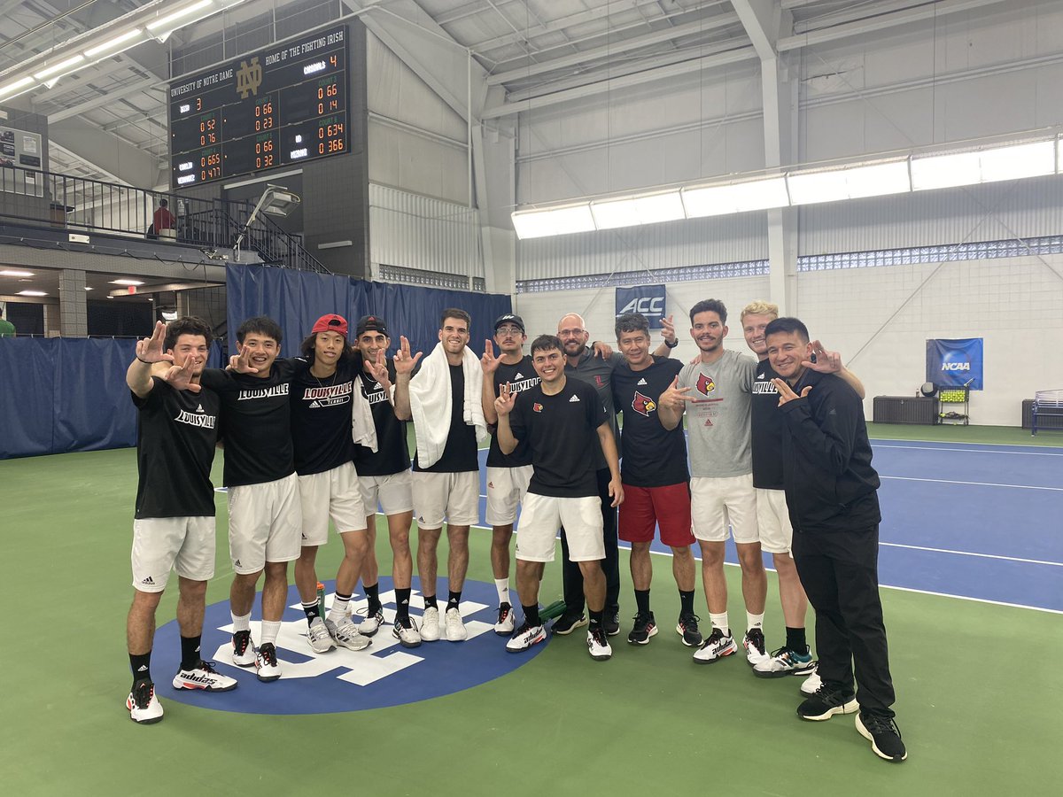 The boys are bringing it home!! 👑

#GoCards