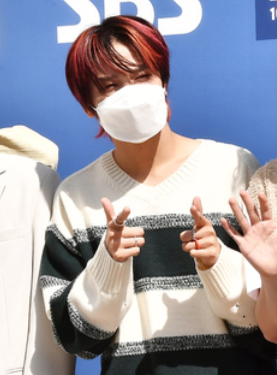 haechanconfess's tweet photo. SAY HELLO TO HAECHAN! NEW HAIR 😭😭 https://t.co/LJcg3fsLgR