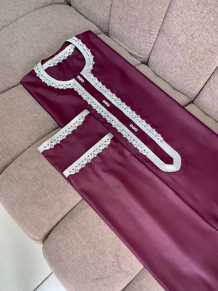 Mister_Elg's tweet photo. A single retweet can go a very long way. Kaftan🔥🔥🔥 

Price is 12k including embroidery and material. https://t.co/LYyyJWjX7U