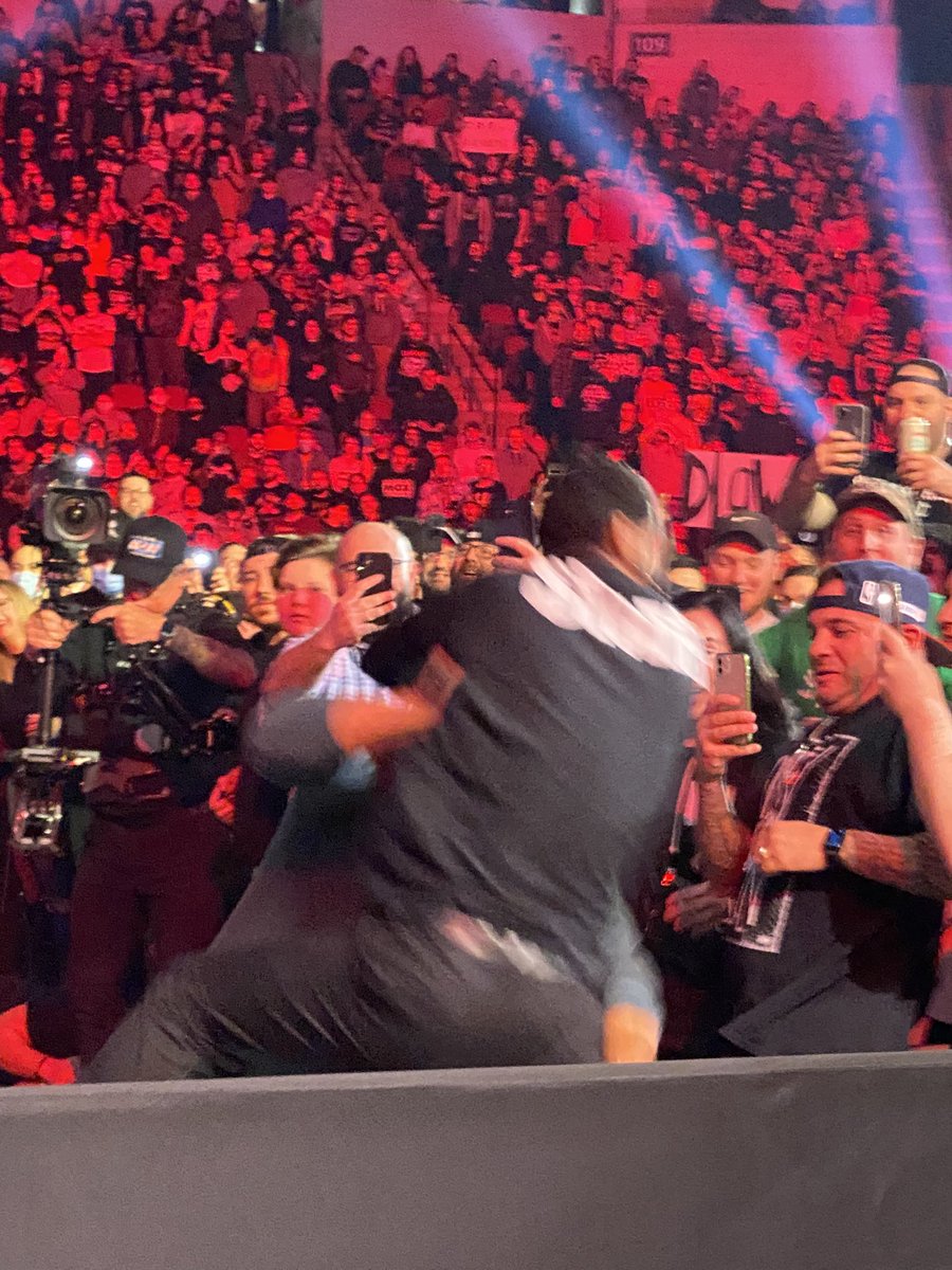 RNRFables's tweet photo. And on #AEWDynamite, @RealWardlow showed up, screwed up a @ShawnSpears match, and murdered @traekeepdancing &amp; @JaylenBrandyn (@WavesandCurlstt) on live TV then @andycomplains showed some #Boston love with his sick @Convergecult apparel for a #TableMatch against #TheHardys! https://t.co/WG9Zbbdk19