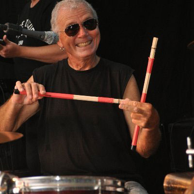 Lonely Oak radio tweet media