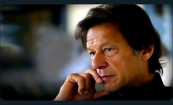 کیسے کہہ دوں کے تھک گیا ھوں میں۔
جانے کس کس کا حوسلہ ھوں میں❤️💯
#greatleader