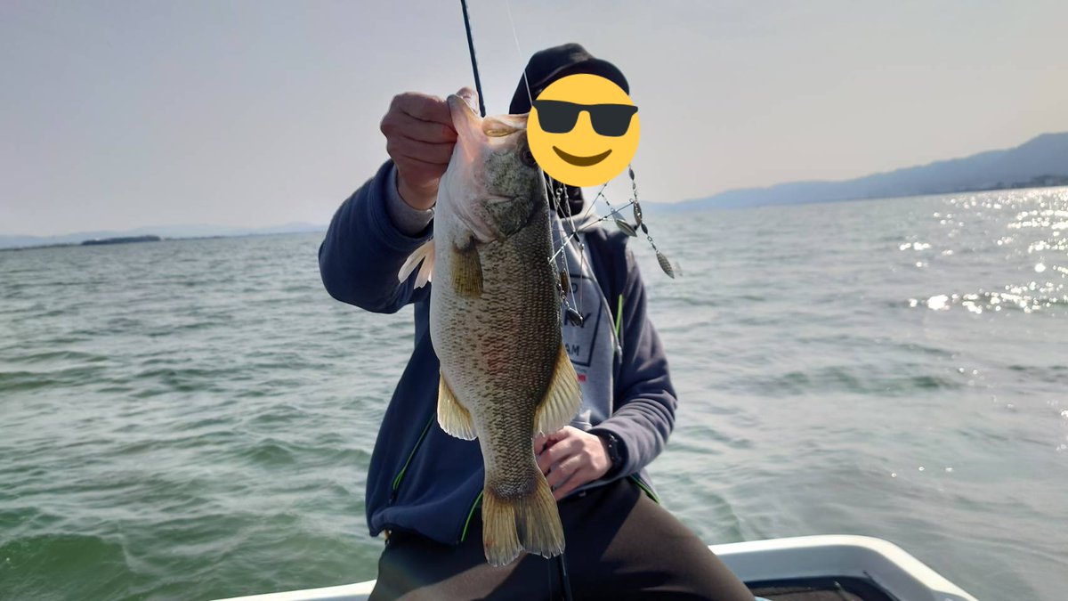 FJ_Basser's tweet photo. 昨日もタフな南湖でした。
バマ巻いてなんとか拾い釣りな展開🤣
琵琶湖むずオモロいわ。 https://t.co/X2Mj3U3VHS