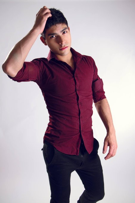 Watch Ottoniel Yañez's leaked NSFW photo on TwXstars