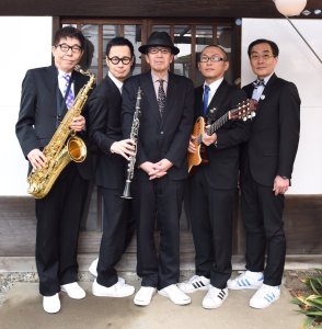 6/27(月)は所沢MOJOで六角精児バンドとご一緒します！

出演:六角精児バンド / ペーソス
時間:Open18:30 / Start19:30
予約3500円　当日4000円（D別、エビせん食べ放題）
住所:埼玉県所沢市南住吉1-13 サザンビレッジ2F
℡:04-2923-3323

mojo-m.com/schedule