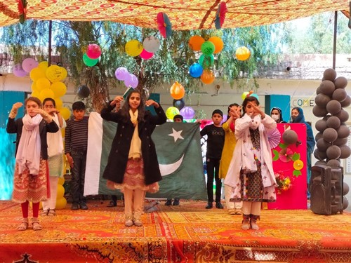 taaleempk's tweet photo. TF Grammar School Zhob celebrated the spring festival on 30th March 2022 with great enthusiasm. The campus was decorated with colorful hangings, flowers, kites, and balloons, ........

https://t.co/q1dPw3YLEk https://t.co/mE4Qs82qsR