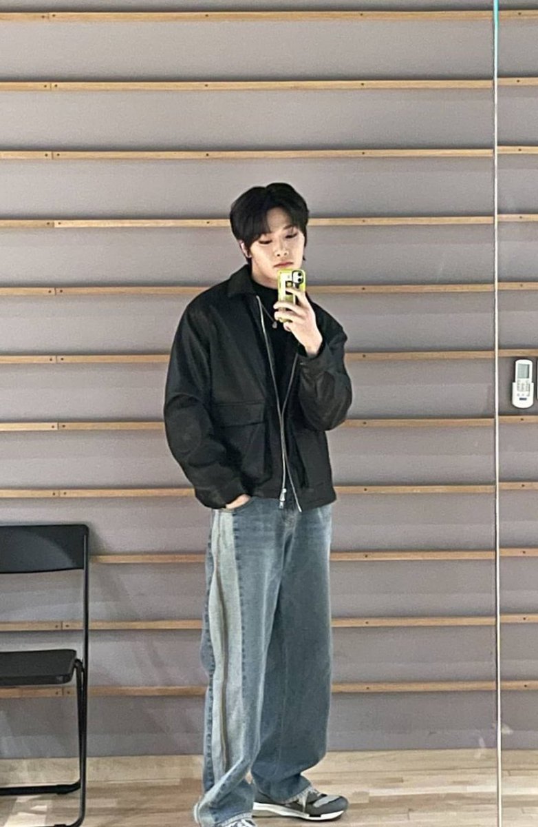 YJGL00KS's tweet photo. —— 220404. https://t.co/IOEevrZznW