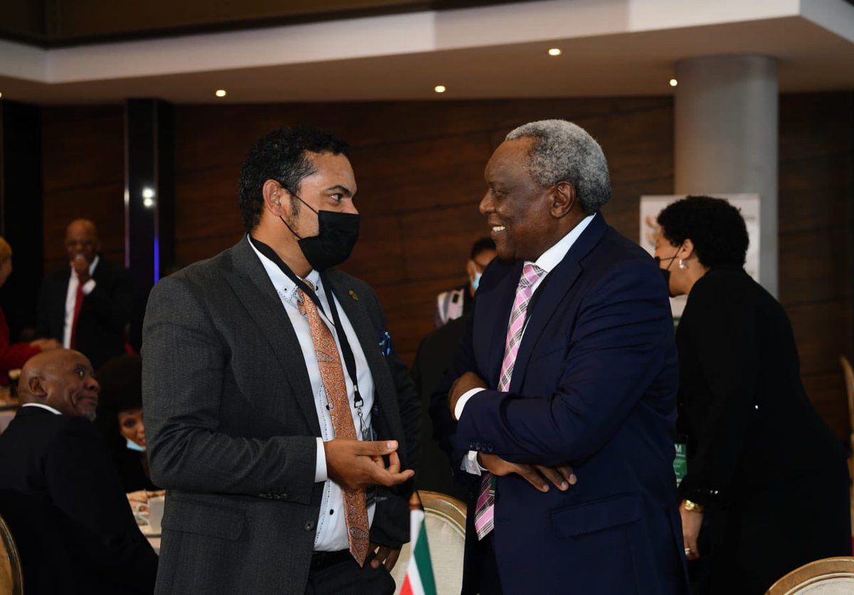 DIRCO_ZA's tweet photo. PHOTOS | The Deputy Ministers of the Department of International Relations and Cooperation, Ms Candith Mashego-Dlamini and Mr @alvinbotes meet with the SA #HeadsOfMission ahead of the #HoMConferenceSA. 07-10 April 2022 https://t.co/3w5e3LEEM4