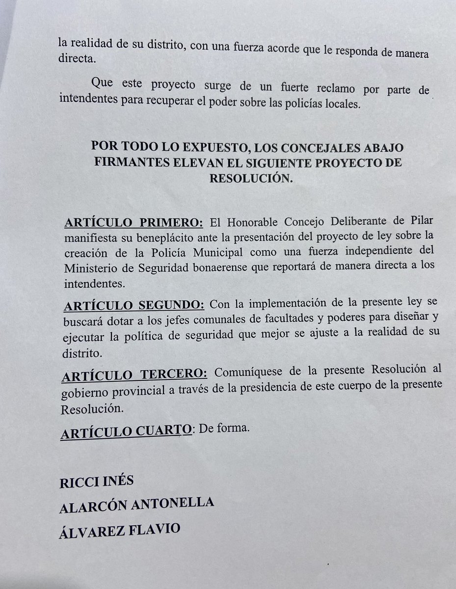 FlavioCharo's tweet photo. Estamos de acuerdo que los intendentes de la provincia tengan su propia policía municipal. De esta manera podrán diseñar y ejecutar un plan de seguridad que mejor se adapte a su distrito. Presentamos proyecto en el #HCDPilar para acompañar esta iniciativa. https://t.co/YTNpGstMzh
