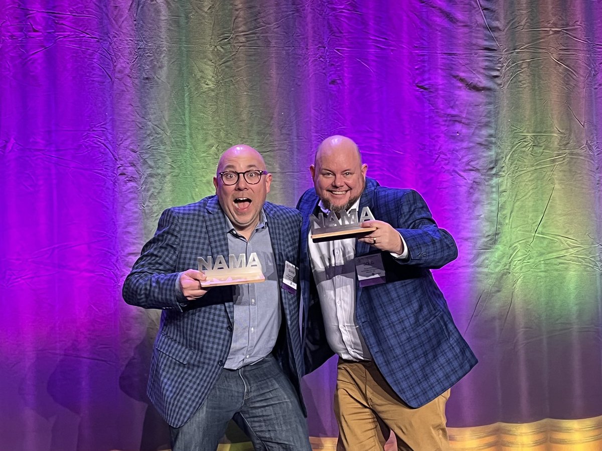 DMI026's tweet photo. Proud to be apart of this amazing group. Great work @puckato and @SoyaGrains for your kick-butt award tonight. Love that we represent our partners well. https://t.co/0CNsR18Md0