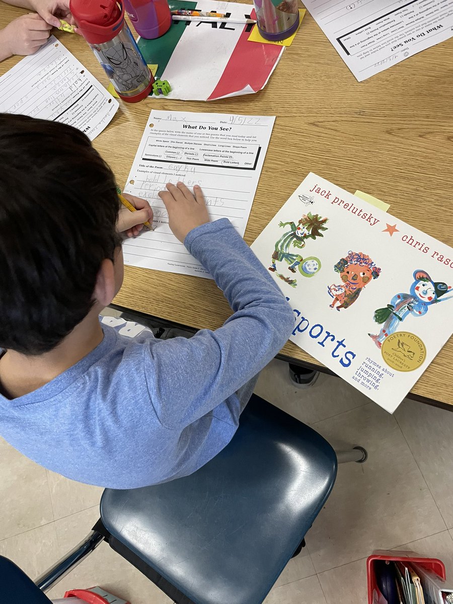 MsNathansNews's tweet photo. Exploring elements of poetry! #IGinspires #RTSD26learns https://t.co/OYjlUjjrNc
