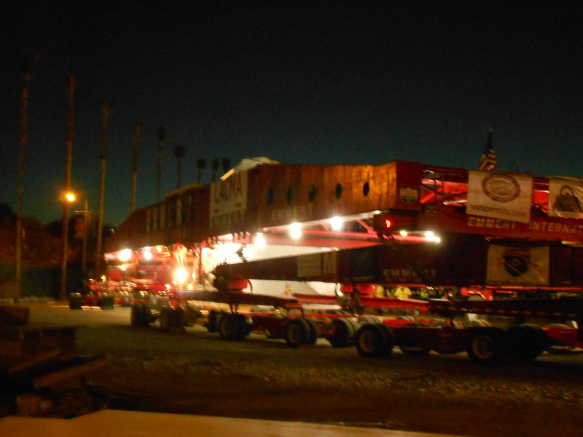 militantangleno's tweet photo. A decade before we all talked about Chris Rock, the @LACMA Rock was all the talk. The Militant followed the transport of the #LevitatedMass exhibit's infamous boulder from #SouthLA to #MiracleMile on March 9-10, 2012:
#MilitantArchives https://t.co/QPnjpqXUfJ