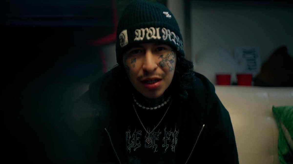 LILXLOTUS's tweet photo. fell in love with the GIRLNEXTDOOR!! 🖤💍 @lilaaron911 Video drops tomorrow come hop in the premier Tomorrow, 6pm PST https://t.co/pF2KPkcfti