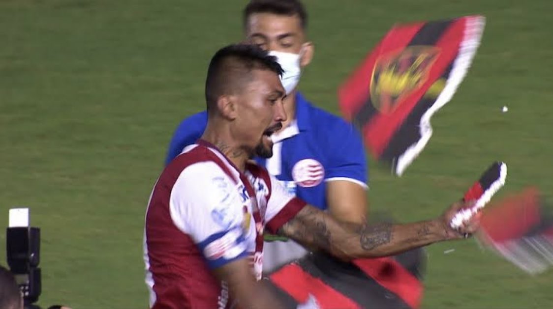 botellhomateus's tweet photo. Depois desse dia...

- vice PE 2021
- eliminado primeira fase copa Br 201
-Rebaixado
- eliminado primeira faze copa br 2022
- vice copa NE
- eliminado quartas de final PE 2022

😂😂😂😂😂😂😂 https://t.co/AziEDSdSqE