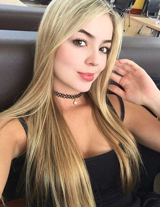 sonialopcan_'s tweet photo. Estoy haciendo una presentación en vivo en solitario ahora!
¡Mira cómo froto mis tetas y mi apretado coño hasta que me corro!
Para obtener acceso completo en vivo, solo toque este enlace:
https://t.co/Hx73WYdXwZ https://t.co/ncu8uD3JVT
