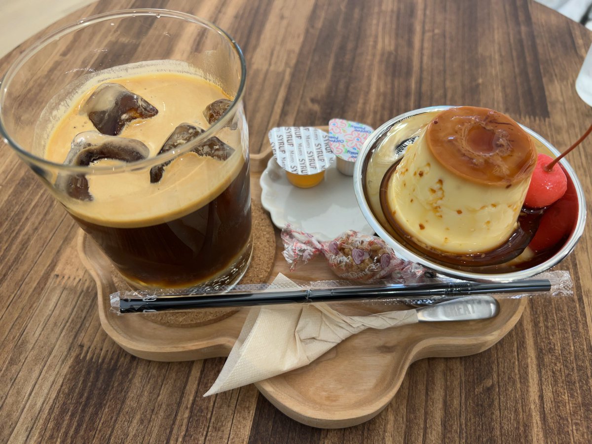Hakka_3_8620's tweet photo. 御徒町のシーフォースさんはカフェもおすすめであることをお伝えしておきましょう☕️🍮
以前の職場(4丁目交差点付近)にまだ勤めてたら頻繁に通ってただろうな。
#SEAFORCE
#CREATEA
#硬めのプリンが好き https://t.co/FBGr4TcI1G