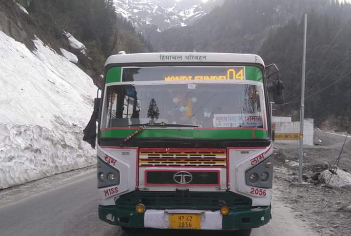 shubhamtorres09's tweet photo. सूराल से शिमला बस सर्विस शुरू
One of the longest intrastate routes- it will be 520kms long & bus will take ~22hrs to cover this distance.
#SURAL to #SHIMLA
Via: Killar - Udaipur- Keylong - Manali - Kullu - Mandi - Bilaspur
#HimachalPradesh #PangiValley https://t.co/I9ultGRabR