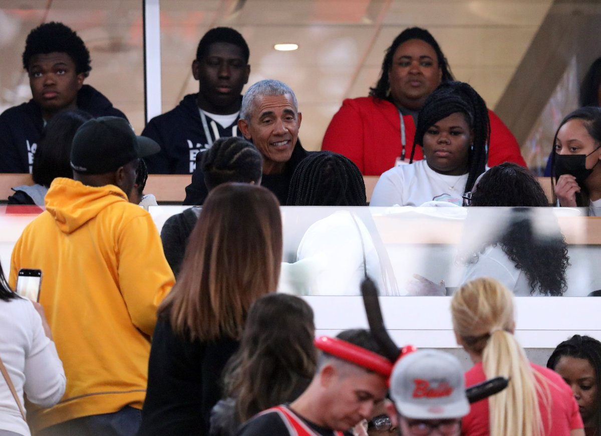 briancassella's tweet photo. Former area resident visits Chicago, attends Bulls-Celtics game https://t.co/FwklO0Fw8W
