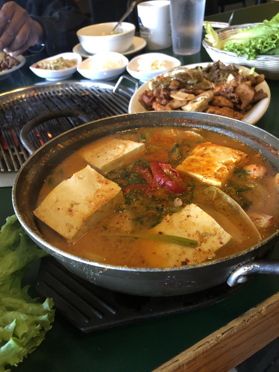 Gracejisunkim's tweet photo. When I travel, Korean food makes me so happy!
#kimchiislife #kimchi #koreanbbq https://t.co/iLpISgMvfc