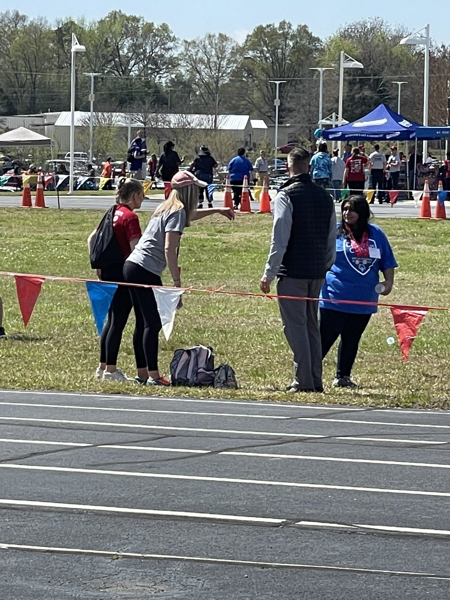 Kristin Sinclair tweet media