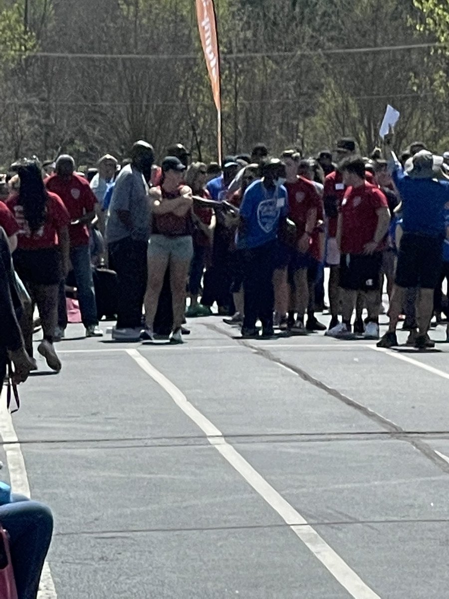 Kristin Sinclair tweet media