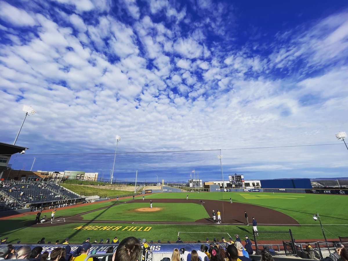 WVUbaseballcamp's tweet photo. Wagener Field at Mon County Ballpark
#HailWV https://t.co/UH7nMJFjcz